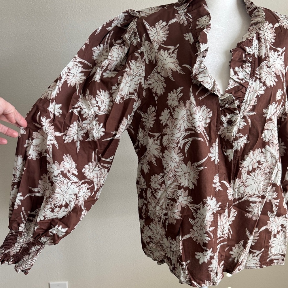 Entro Chocolate Floral Ruffle Blouse - Picture 3 of 10